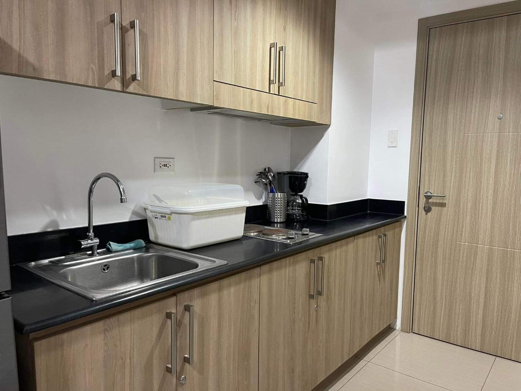 Shore 1 & 3 Residences Moa 1Br With Balcony By Darpm Manila Eksteriør bilde