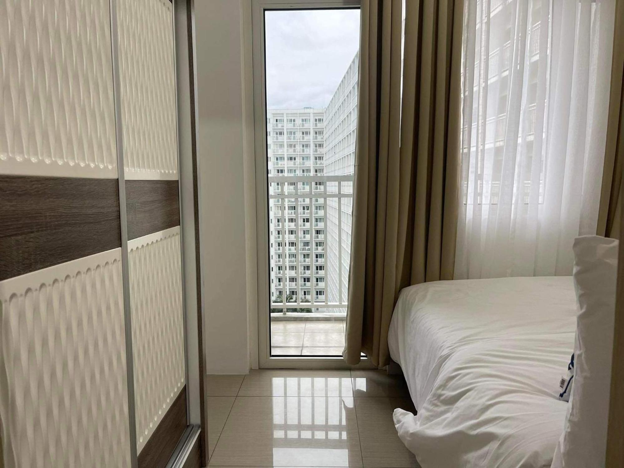 Shore 1 & 3 Residences Moa 1Br With Balcony By Darpm Manila Eksteriør bilde