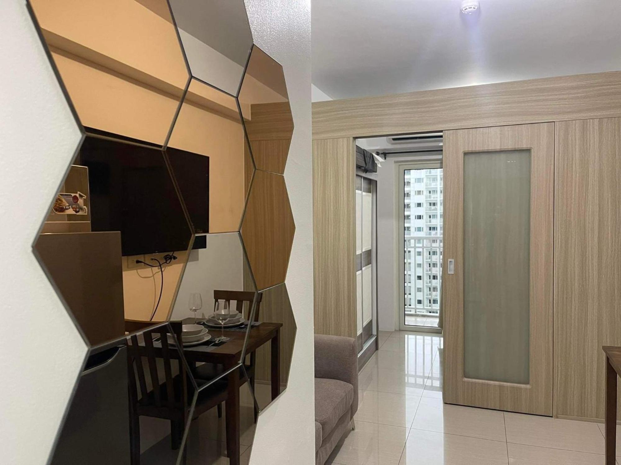 Shore 1 & 3 Residences Moa 1Br With Balcony By Darpm Manila Eksteriør bilde
